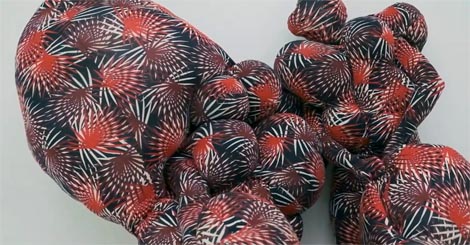 Malo Sutra, Domino, Zagreb: Bestjelesno, autori Bruno Isaković, Mia Zalukar