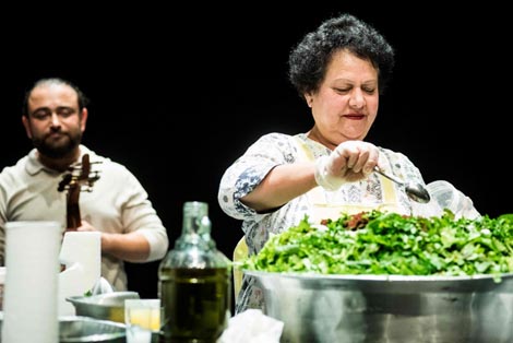 Beytna, kor. Omar Rajeh, Koen August, Anani Sanouvi, Hiroaki Umeda