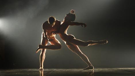 Centar Suzanne Dellal, Tel Aviv, Izraelska Opera: Čovjek trenutka (Man of the Hour), kor. Itzik Galili, foto: © Yossi Zwecker