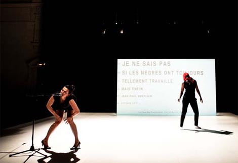 Compagnie Julie Dossavi, Cross & Share, kor. Julie Dossavi, Hamid Ben Mahi, Sergé Aimé Coulibaly, Thomas Lebrun, red. Julie Dossavi, Michel Schweizer, foto: Grégory Brandel