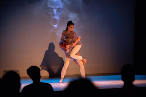 Fronesis, Zagreb: Emotikon, kor. Jasna Čižmek Tarbuk