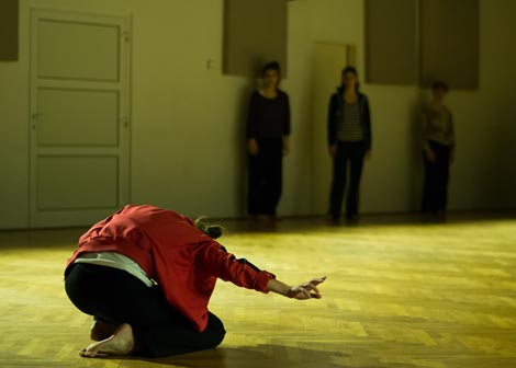 Odsjek plesa Akademije dramske umjetnosti, Zagreb: Hunting Family 2, kor. Francesco Scavetta