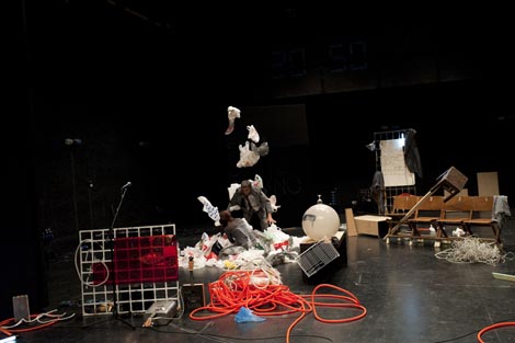 Studio za suvremeni ples, Zagreb: Large, kor. Sanja Tropp Frühwald