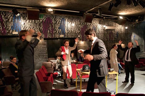 Bacači Sjenki: Muški - ženski / Ženske - muške, red. Katarina Pejović i Boris Bakal, foto: shadowcasters.blogspot.com