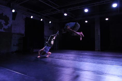 Plesna skupina SIGA, Južna Koreja: Rest, kor. Jaeyoung Lee, foto: Lee Jaehoon