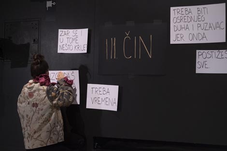 Salto animato, kor. Filipa Bavčević, Nastasja Štefanić, Jovana Zelenović