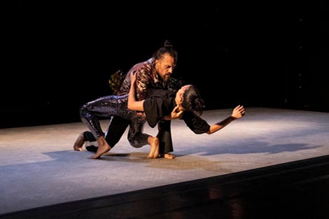 Compagnia Bellanda: Symposium, kor. Giovanni Leonarduzzi, Lia Claudia Latini, foto: Facebook