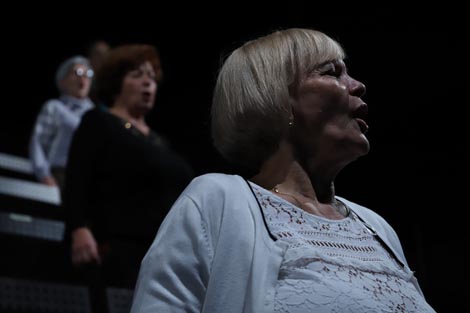 Dokumentarni performans Zona kolektiva Montažstroj